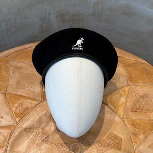 Kangol - Black wool with leather trim - Vintage beret - Size Large
